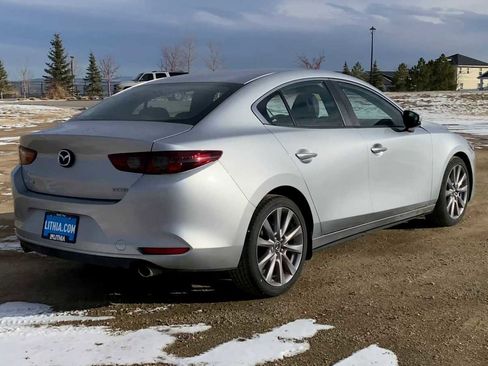 Used 2019 MAZDA MAZDA3 Sedan w/ Select Package image 8