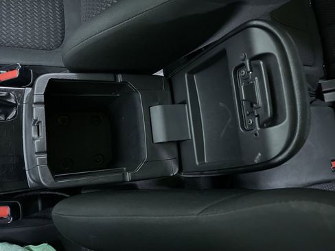 Used 2019 Mitsubishi Eclipse Cross ES image 24