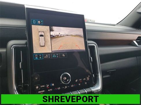 Certified 2025 GMC Yukon XL Denali image 15