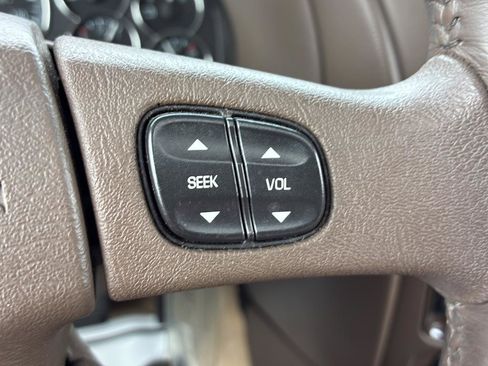 Used 2007 Buick Rainier CXL RWD image 19