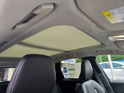 New 2025 Volvo XC60 B5 Core w/ Protection Package Premier image 11