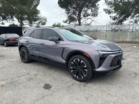 Used 2024 Chevrolet Blazer EV RS RWD image 2