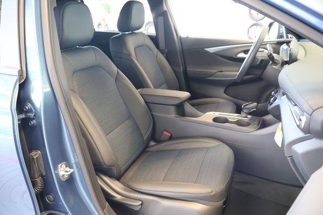 Used 2026 Buick Envista Preferred FWD image 22