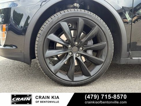 Used 2020 Tesla Model X Long Range AWD/4WD image 29