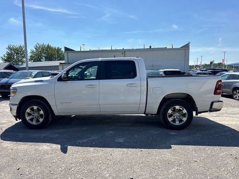 Used 2024 RAM 1500 Laramie AWD/4WD image 4