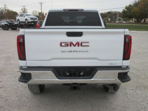 New 2026 GMC Sierra 3500 SLT image 5