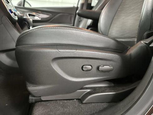 Used 2016 Buick Encore Convenience FWD image 12