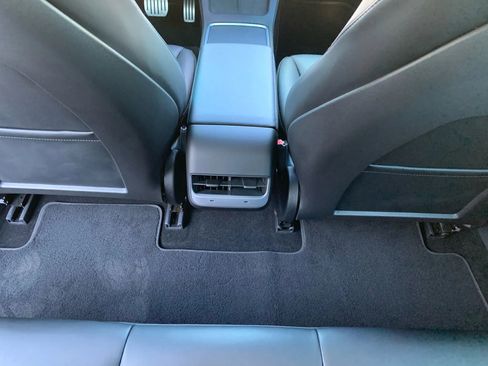 Used 2022 Tesla Model 3 Performance image 18