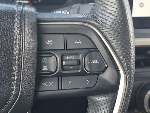 Used 2024 Toyota Tacoma Limited AWD/4WD image 25