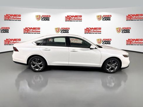 Used 2024 Honda Accord EX image 16