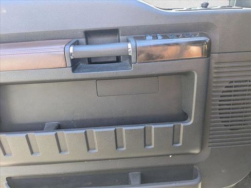 Used 2016 Ford F250 Platinum w/ FX4 Off-Road Package image 9