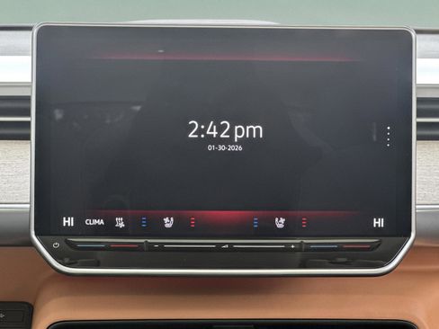 Used 2025 Volkswagen ID. Buzz 1st Edition image 11