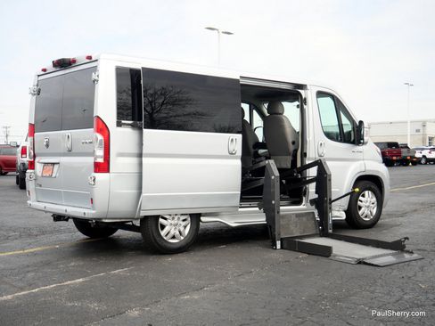 Used 2017 RAM ProMaster 1500 w/ Premium Appearance Group FWD image 8
