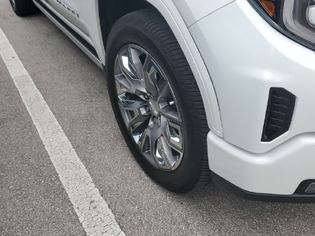 Certified 2024 GMC Sierra 1500 Denali w/ Denali Reserve Package RWD image 4
