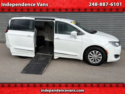 Used 2018 Chrysler Pacifica Touring-L