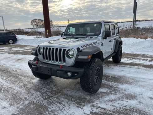 Used 2022 Jeep Wrangler Unlimited Rubicon w/ Xtreme Recon 35" Tire Package image 16