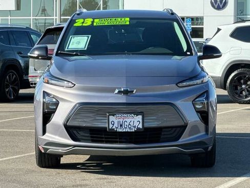 Used 2023 Chevrolet Bolt EUV LT w/ Driver Confidence Package image 9