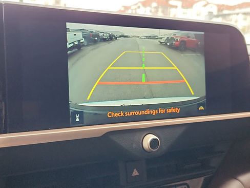 Used 2024 Toyota Crown Limited image 25