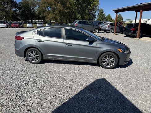 Used 2018 Hyundai Elantra SEL image 4