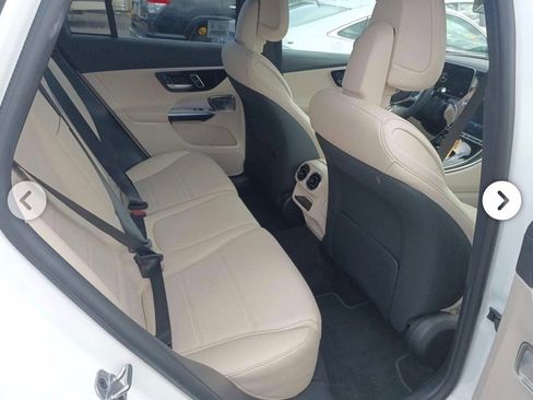 Used 2023 Mercedes-Benz GLC 300 4MATIC image 7