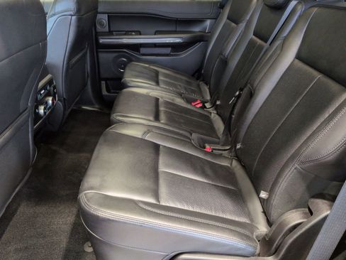 Used 2019 Ford Expedition XLT w/ Equipment Group 202A image 24