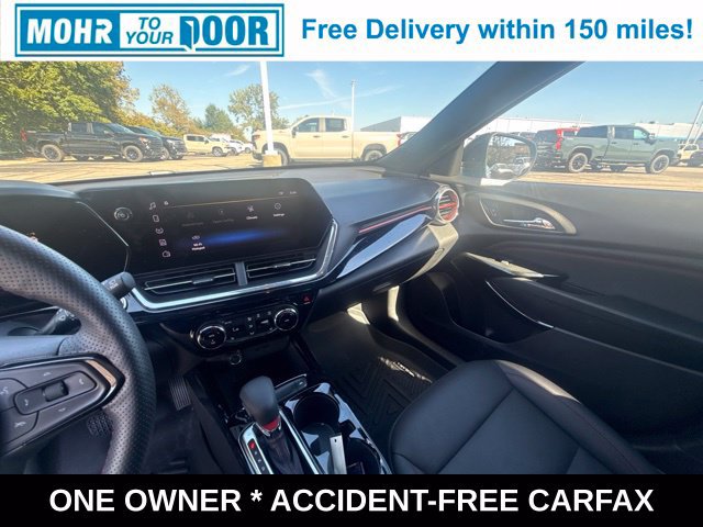 Used 2025 Chevrolet Trax RS w/ Driver Confidence Package FWD image 19
