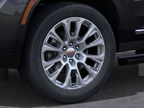 New 2026 GMC Yukon Denali w/ Denali Reserve Package AWD/4WD image 9