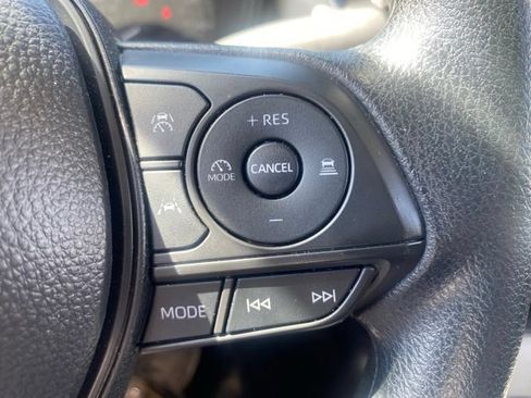 Used 2025 Toyota Corolla LE w/ Convenience Package FWD image 7