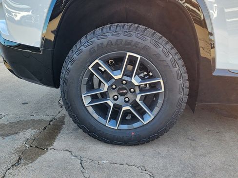 New 2026 GMC Terrain AT4 w/ Convenience Package III image 54