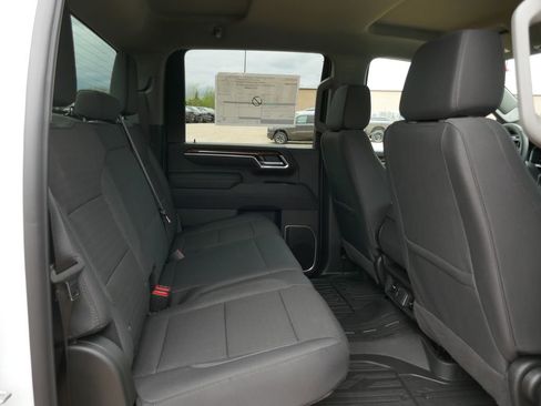 New 2026 GMC Sierra 2500 SLE w/ SLE Value Package; AWD/4WD image 14