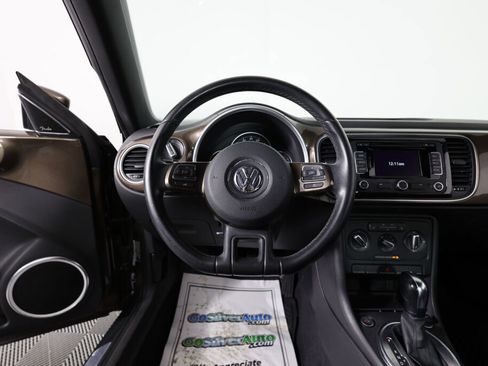 Used 2012 Volkswagen Beetle 2.5 FWD image 20