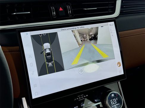 New 2024 Jaguar XF R-Dynamic SE image 14