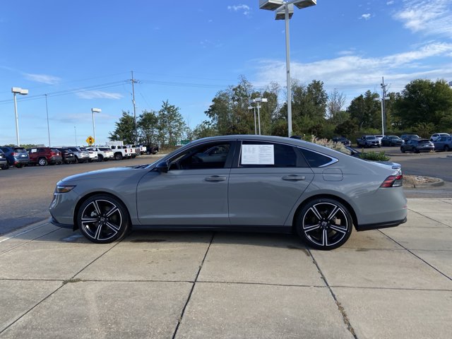 Used 2023 Honda Accord Sport image 7