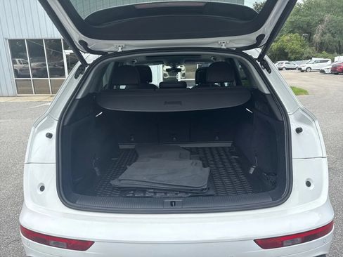 Used 2023 Audi Q5 2.0T Premium w/ Convenience Package AWD/4WD image 16