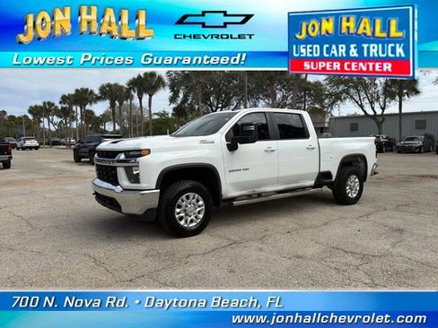 Used 2021 Chevrolet Silverado 2500 LT image 2