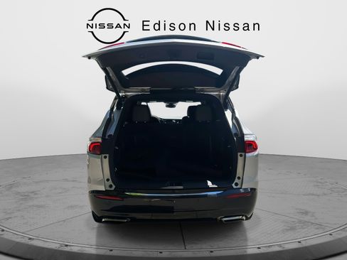 Used 2022 Buick Enclave Essence w/ Experience Buick Package image 7