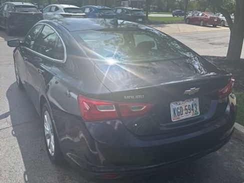 Used 2023 Chevrolet Malibu LT image 3