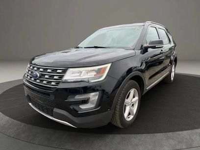 Used 2016 Ford Explorer XLT w/ Equipment Group 202A