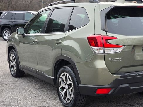 Used 2021 Subaru Forester Premium image 51