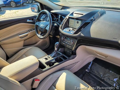 Used 2017 Ford Escape Titanium FWD image 33