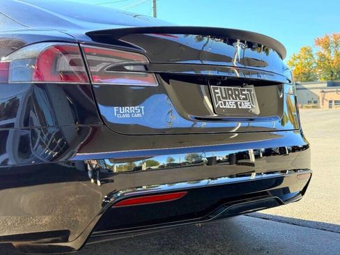 Used 2021 Tesla Model S Plaid image 8
