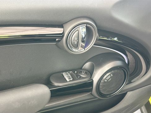 Certified 2023 MINI Cooper S FWD image 18