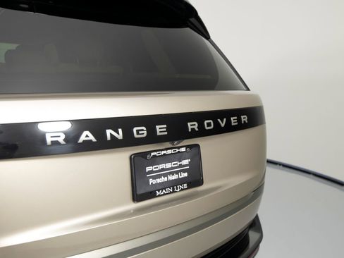 Used 2025 Land Rover Range Rover Long Wheelbase SE image 39