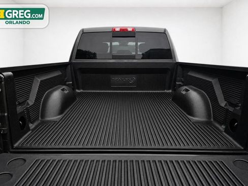 Used 2019 RAM 1500 Classic SLT RWD image 17