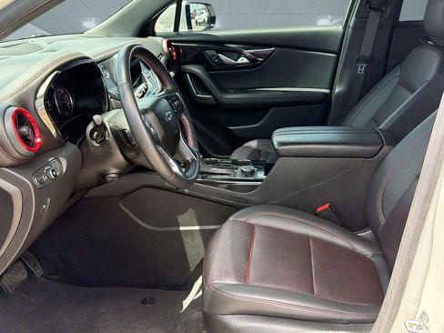 Certified 2022 Chevrolet Blazer RS w/ Enhanced Convenience Package AWD/4WD image 5