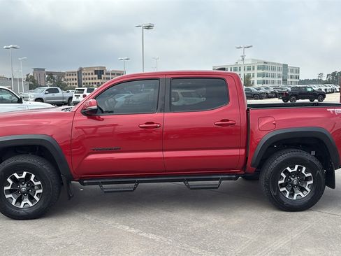 Used 2021 Toyota Tacoma TRD Off-Road image 4