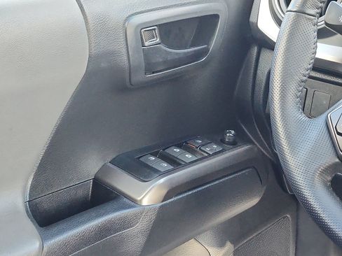 Used 2023 Toyota Tacoma SR5 w/ Technology Package image 12