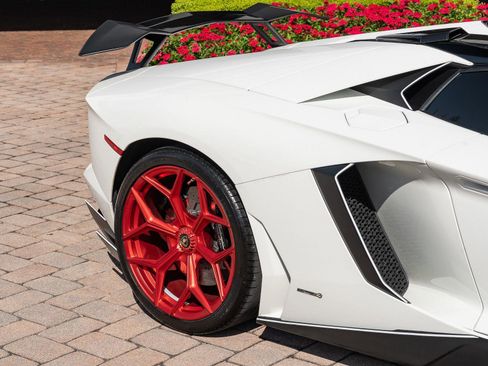 Used 2016 Lamborghini Aventador LP 700-4 AWD/4WD image 11