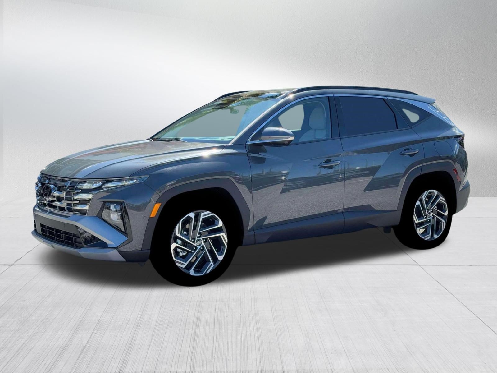 New 2026 Hyundai Tucson Limited AWD/4WD image 2