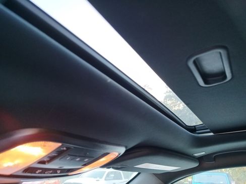 Certified 2024 Dodge Durango GT image 17